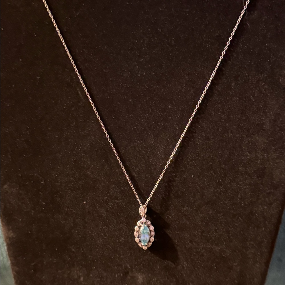 Sterling Necklace with Topaz Pendant — Like New